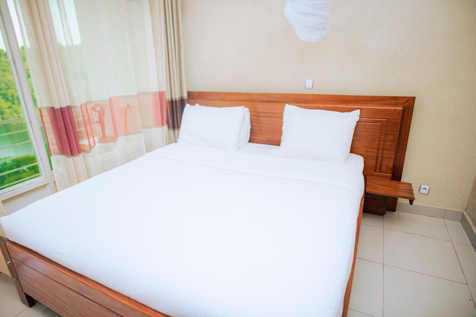 Peace Guest House Muhari Экстерьер фото