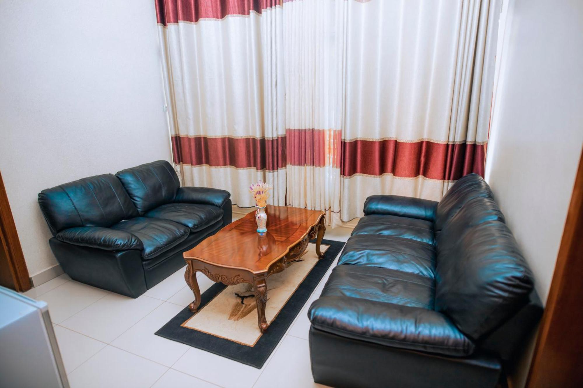 Peace Guest House Muhari Экстерьер фото